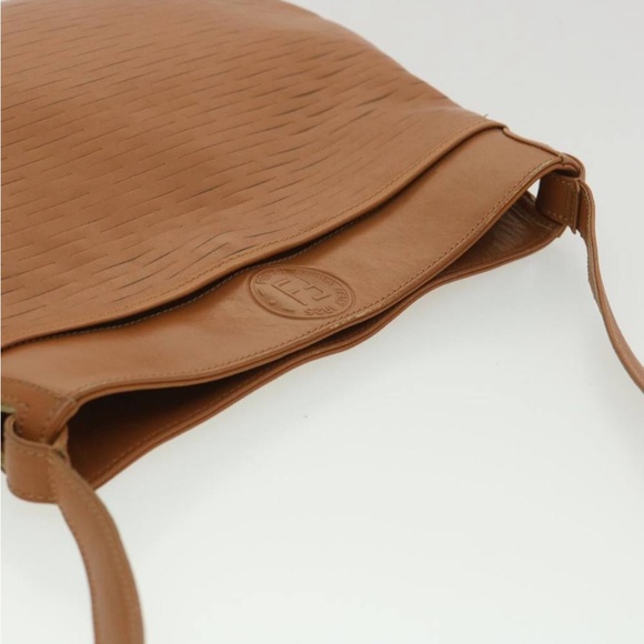 FLASH SALE🔥🔥FINAL PRICE DROP🔥🔥100% AUTHENTIC FENDI SHOULDER BAG W/COA💗💗💗 - Picture 5 of 12